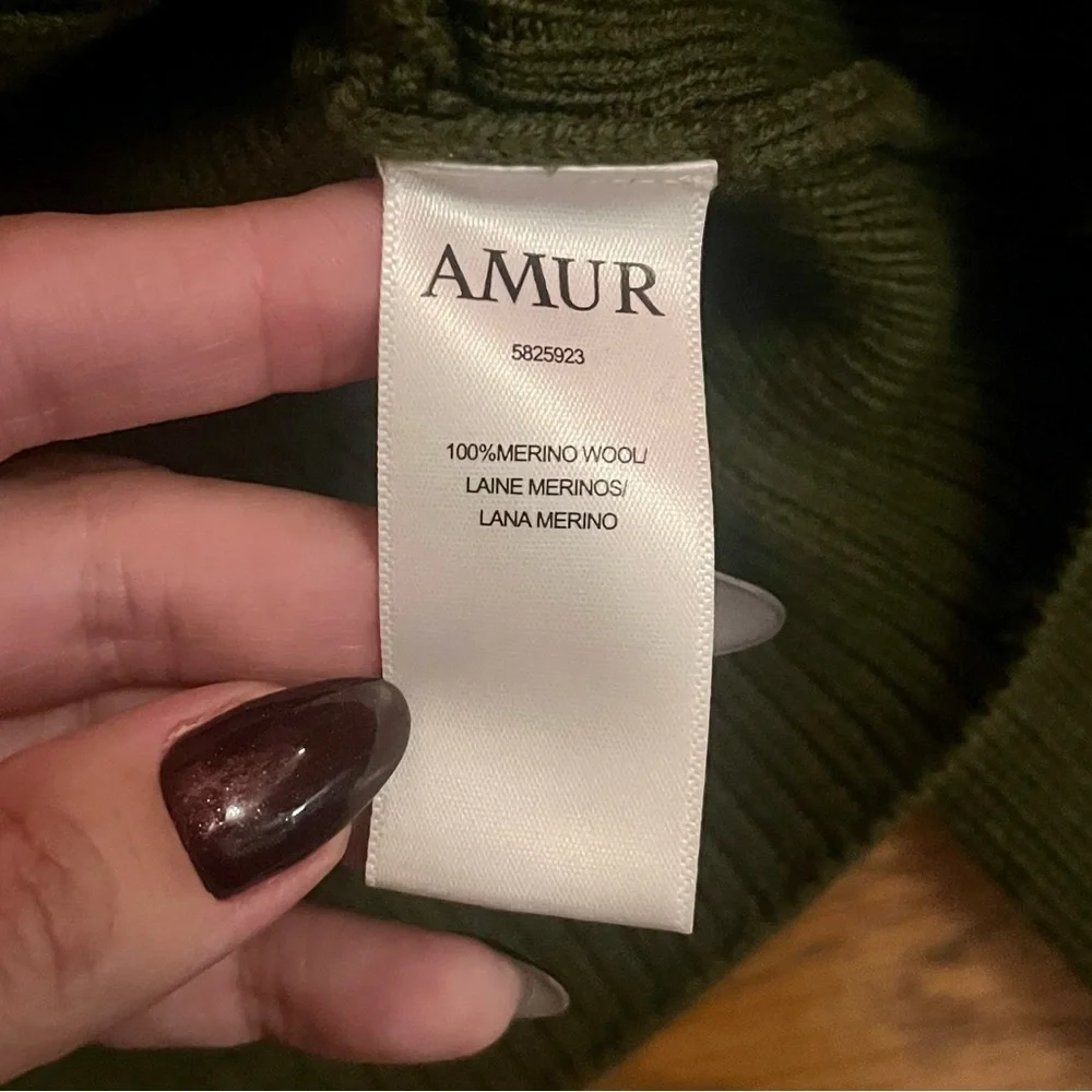 Amur merino wool olive green Violetta cold shoulder sweater - Picture 11 of 13